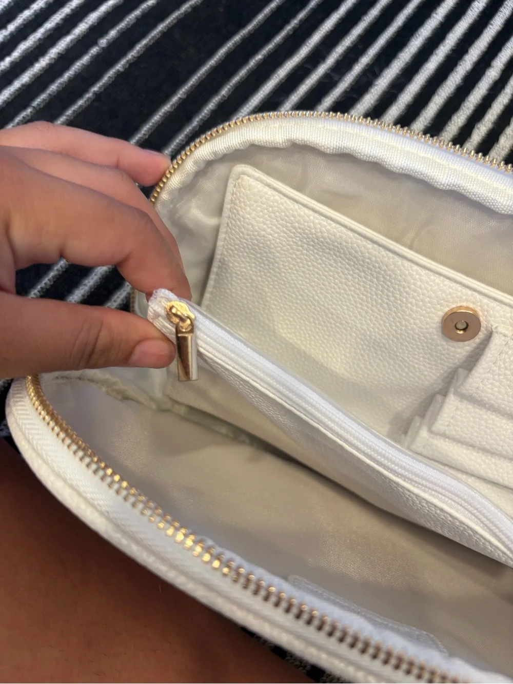 Neiman Marcus White Pebbled Cosmetic Case